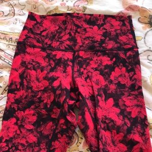 Lululemon size 6 wunder under 7/8 tights